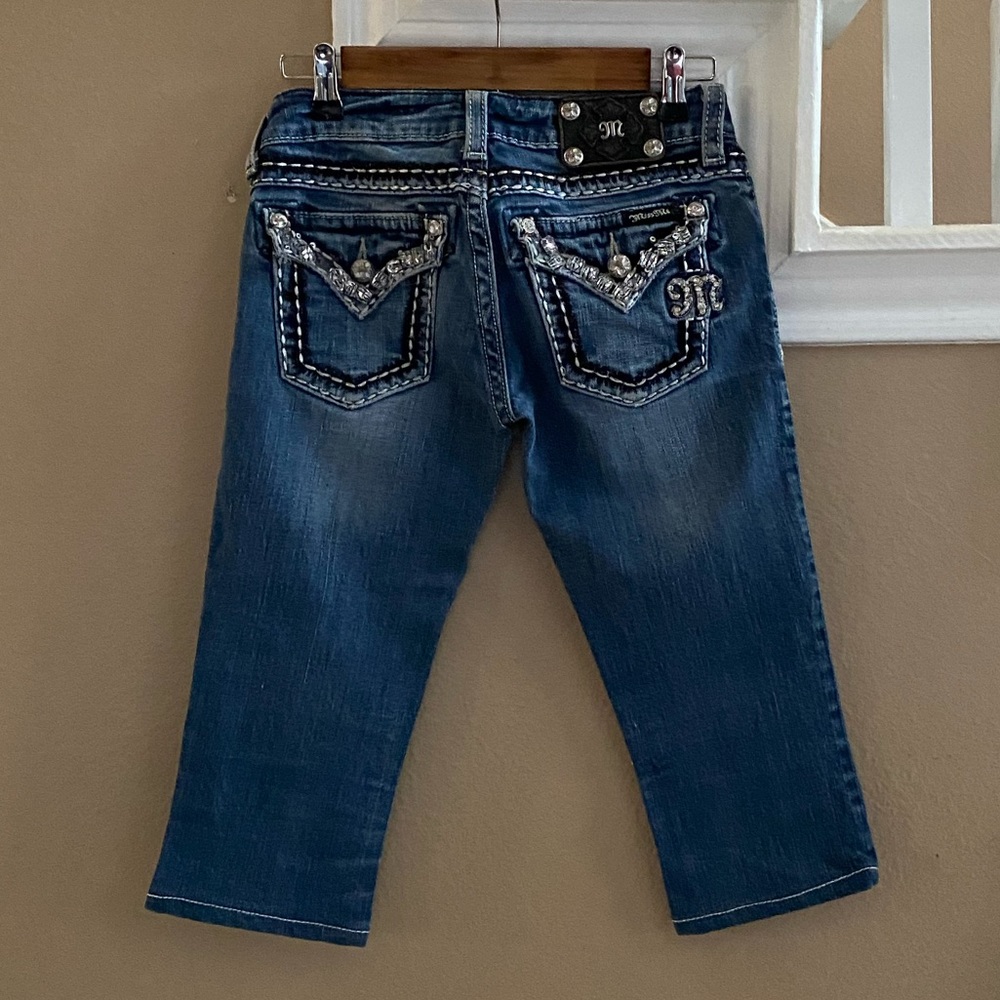 Miss me cuffed Capri size 25